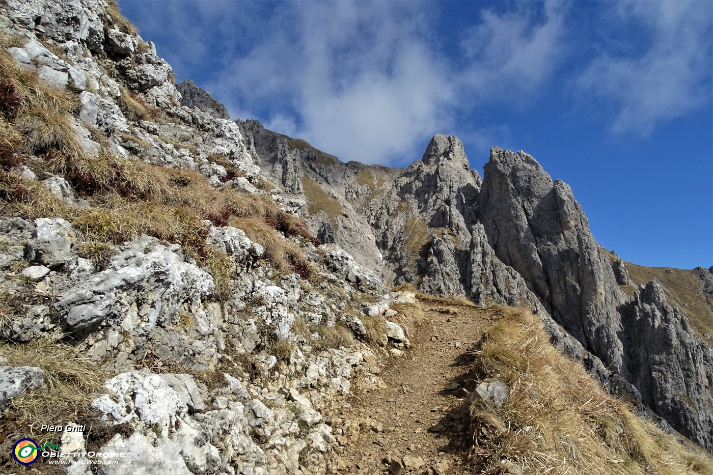 28 Vista verso i Torrioni Magnaghi.JPG